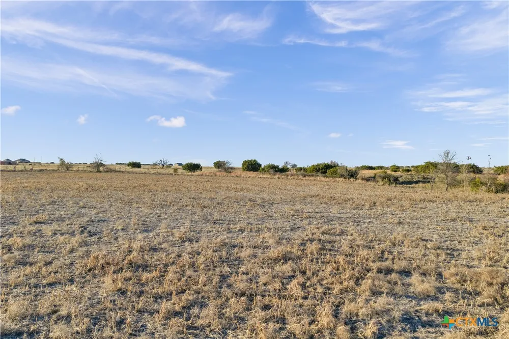 11064 County Road 210 Bertram, TX 78605