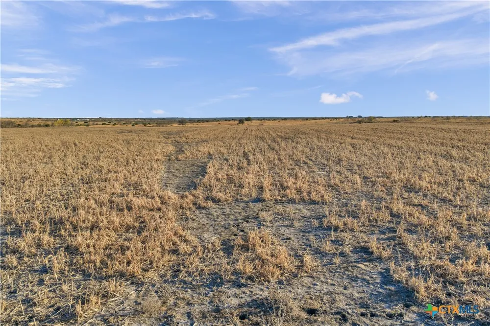 11064 County Road 210 Bertram, TX 78605