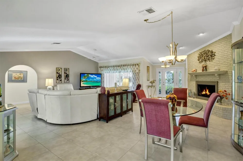 517 CLUBHOUSE DRIVE Lake Wales, FL 33898