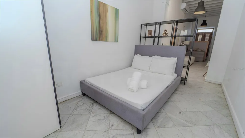 152 SOL STREET Old San Juan, PR 00901