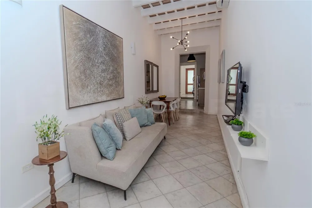 152 SOL STREET Old San Juan, PR 00901