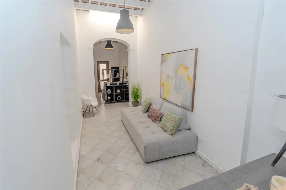 152 SOL STREET Old San Juan, PR 00901