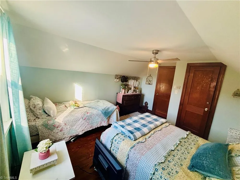 3391 Asbury Road Mount Airy, NC 27030
