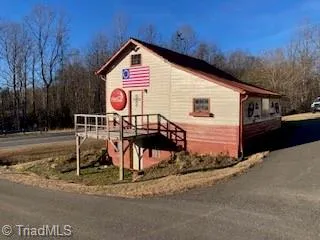 3391 Asbury Road Mount Airy, NC 27030