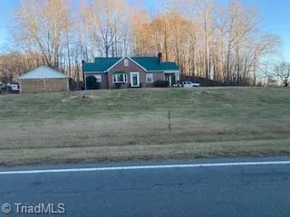 3391 Asbury Road Mount Airy, NC 27030