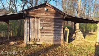 3391 Asbury Road Mount Airy, NC 27030