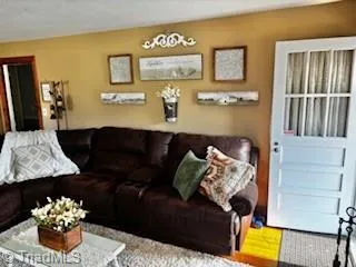 3391 Asbury Road Mount Airy, NC 27030