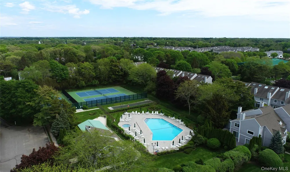 50 Hubbard Lane #117 Southampton, NY 11968