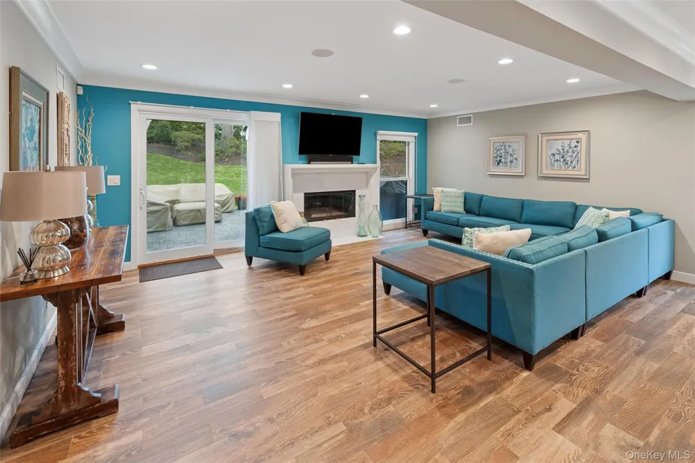 50 Hubbard Lane #117 Southampton, NY 11968