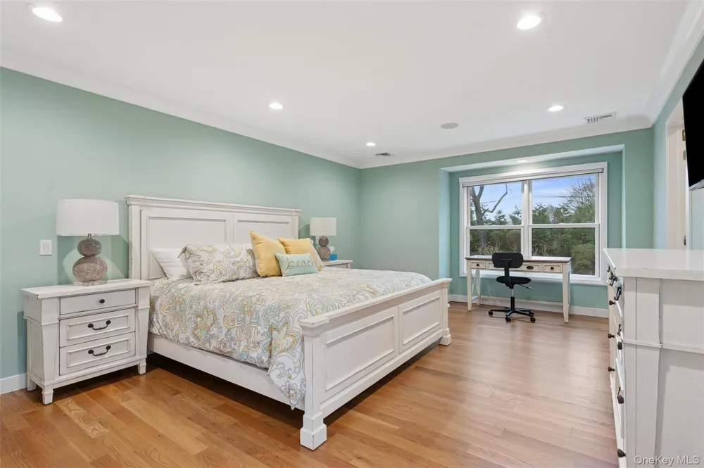 50 Hubbard Lane #117 Southampton, NY 11968