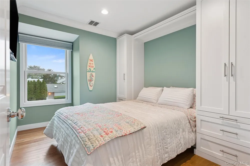 50 Hubbard Lane #117 Southampton, NY 11968