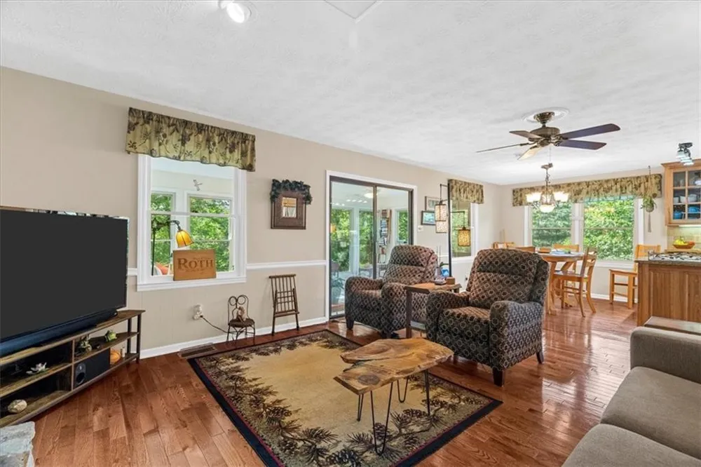 50 Shawnee Trail Chatsworth, GA 30705
