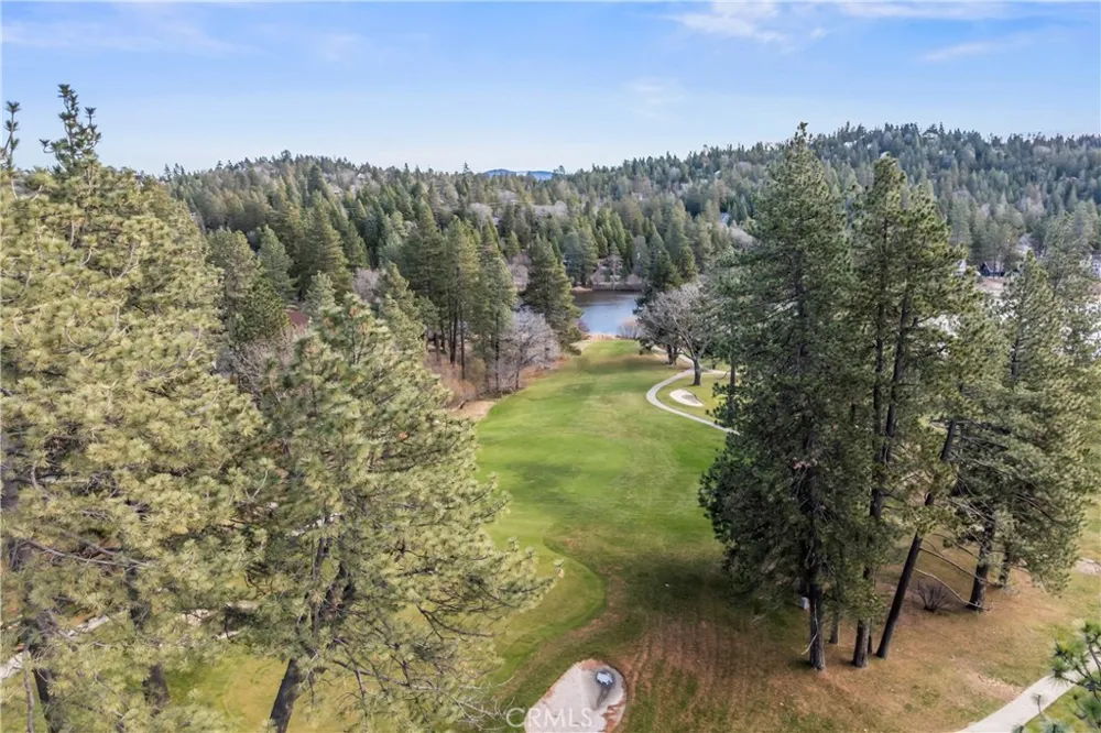 699 Brentwood Lake Arrowhead, CA 92352