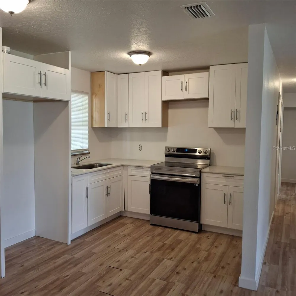 444 SUNNYVIEW CIRCLE Orlando, FL 32810