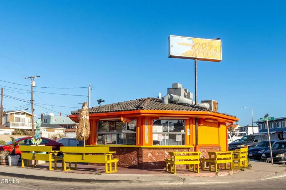 274 Sunset Drive Oxnard, CA 93035
