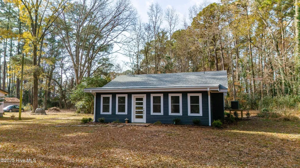 59 Neuse Hill Road Arapahoe, NC 28510