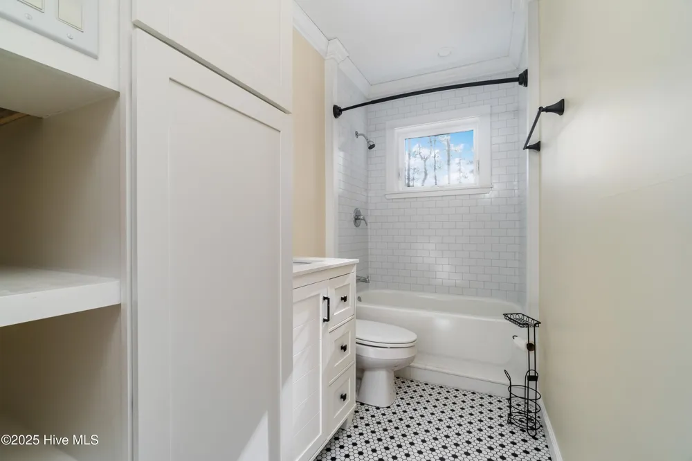 59 Neuse Hill Road Arapahoe, NC 28510
