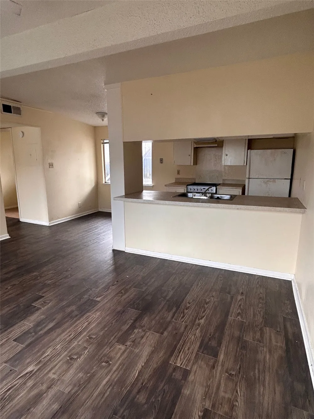 2408 Longview Street #202 Austin, TX 78705