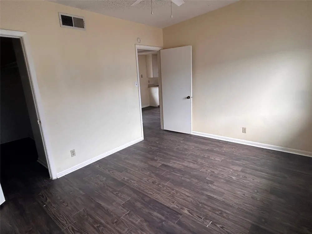 2408 Longview Street #202 Austin, TX 78705