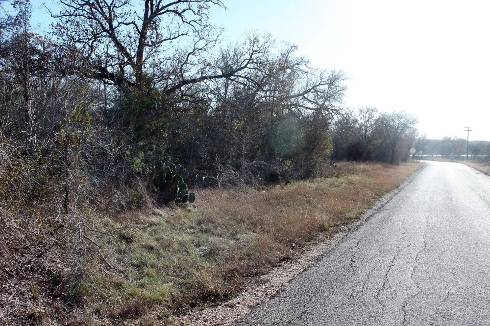 100 Track Road Highway Dale, TX 78616