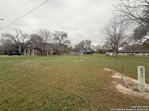 112 Lake Forrest Dr.