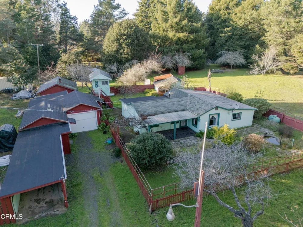 21420 S Petaluma Avenue Fort Bragg, CA 95437