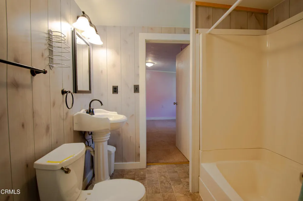 21420 S Petaluma Avenue Fort Bragg, CA 95437