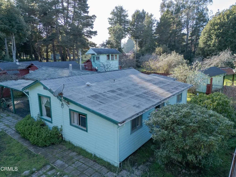 21420 S Petaluma Avenue Fort Bragg, CA 95437