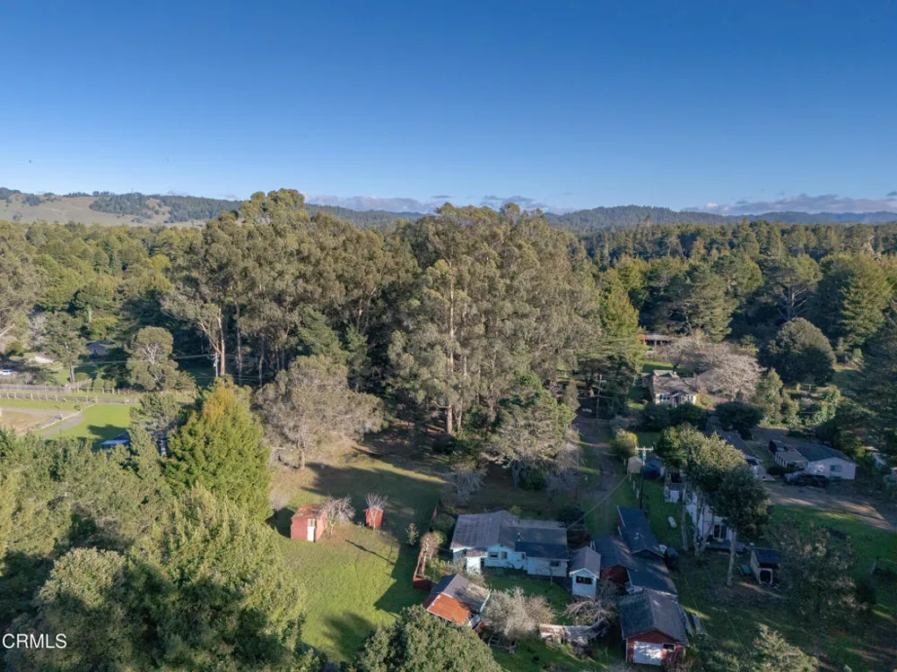 21420 S Petaluma Avenue Fort Bragg, CA 95437