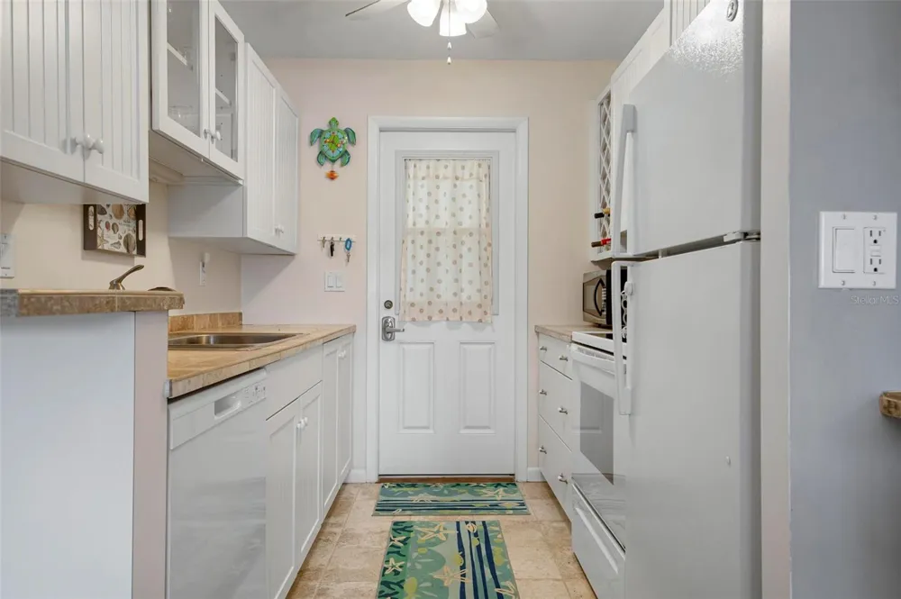 3808 GULF OF MEXICO DRIVE #E205 Longboat Key, FL 34228