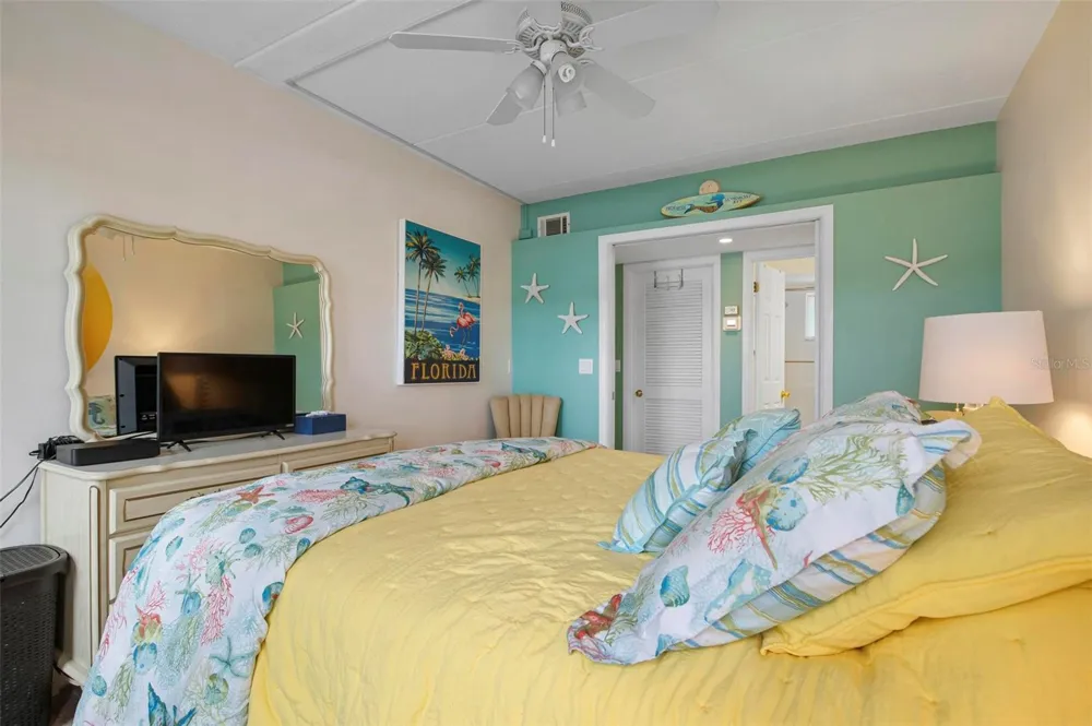 3808 GULF OF MEXICO DRIVE #E205 Longboat Key, FL 34228