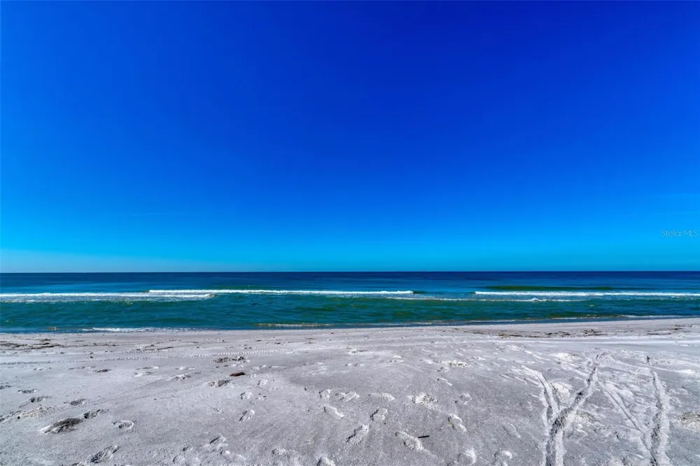 3808 GULF OF MEXICO DRIVE #E205 Longboat Key, FL 34228