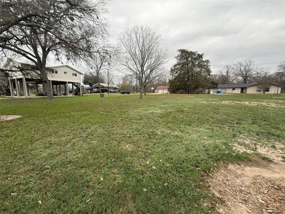 110 Lake Forrest Drive Seguin, TX 78155