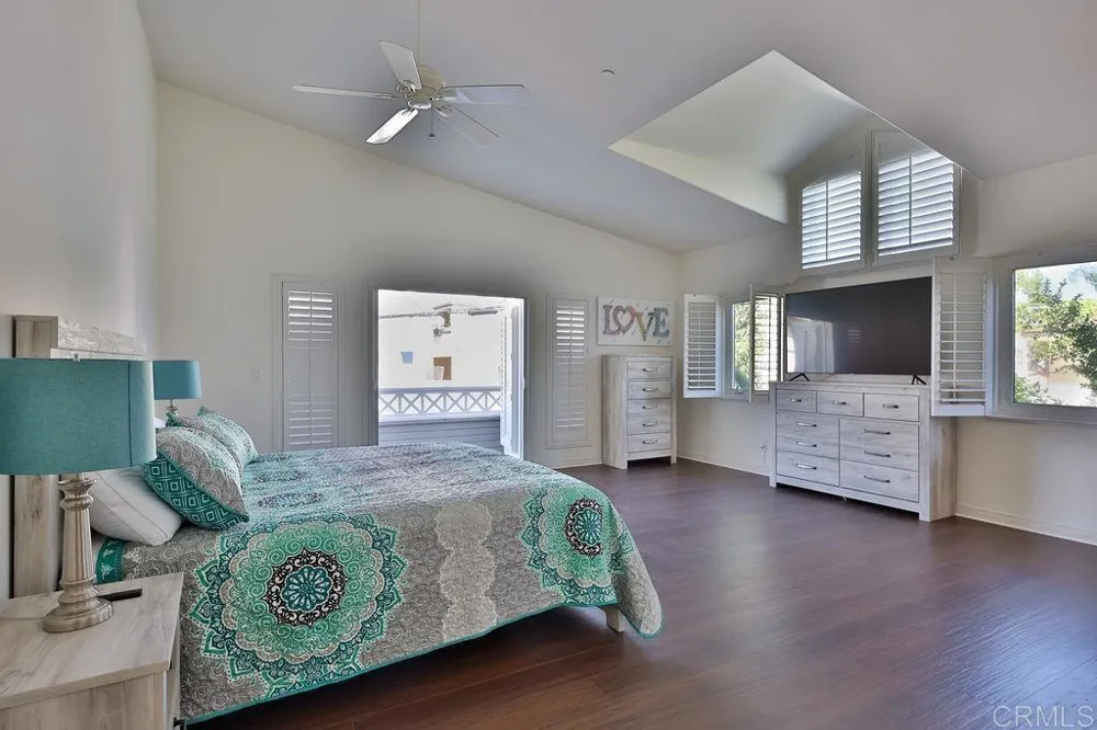 828 D Avenue Coronado, CA 92118