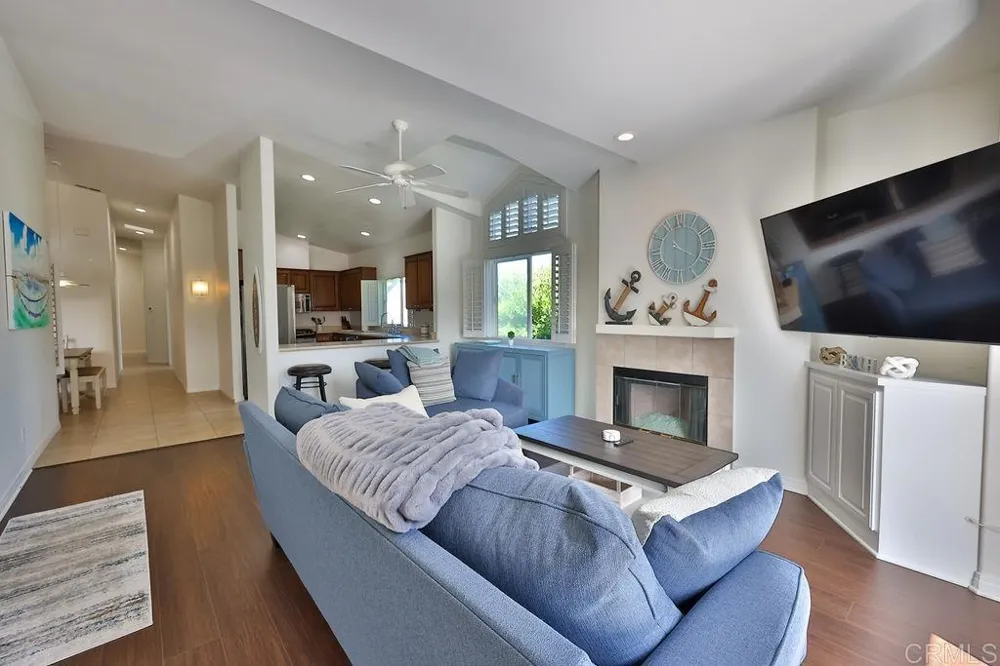 828 D Avenue Coronado, CA 92118