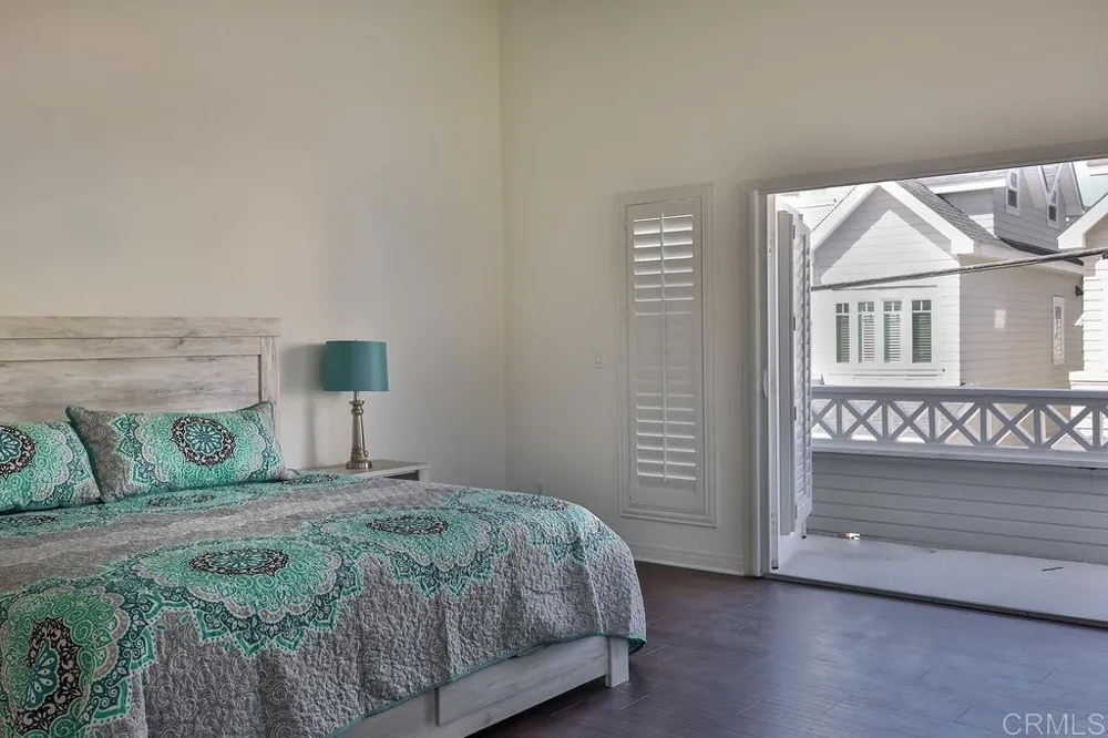 828 D Avenue Coronado, CA 92118