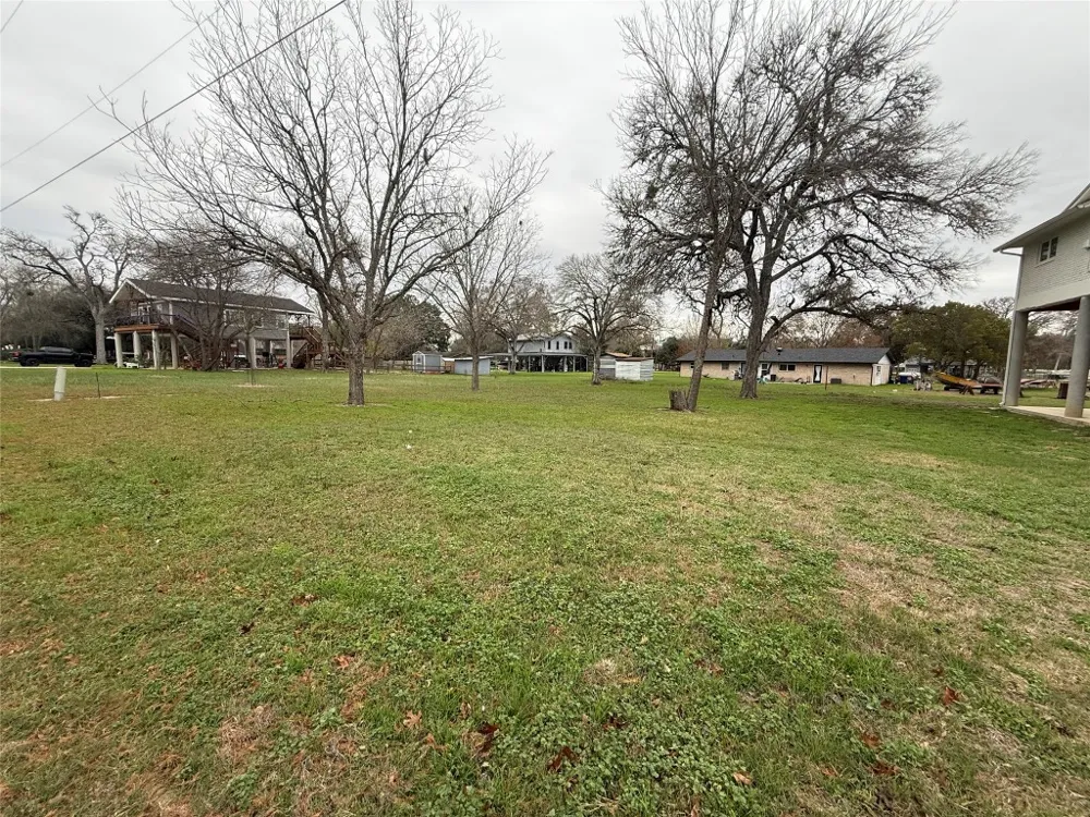 112 Lake Forrest Drive Seguin, TX 78155