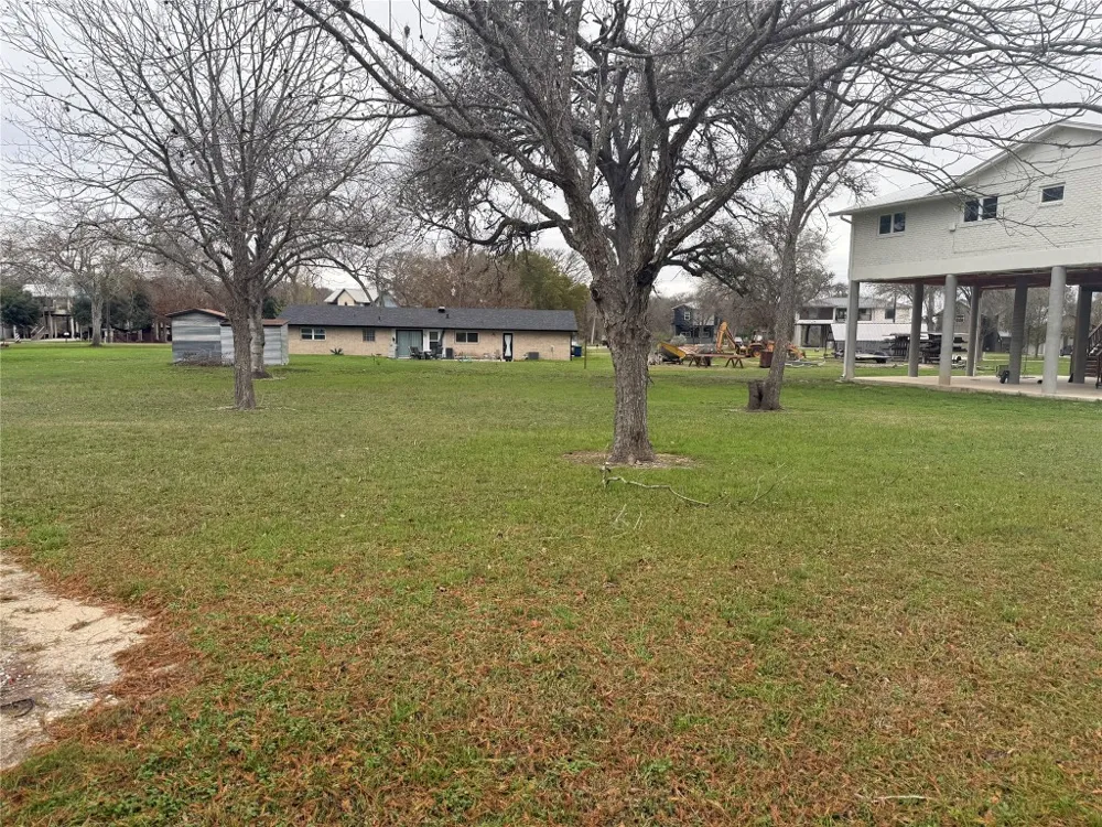 112 Lake Forrest Drive Seguin, TX 78155