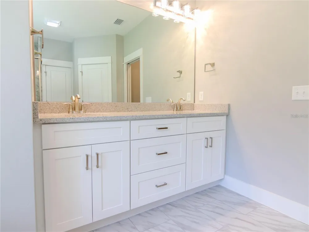 137 SW CADENCE GLEN Lake City, FL 32024