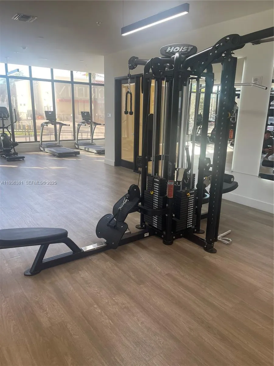 4465 SE Griffin Rd #001 Hollywood, FL 33314