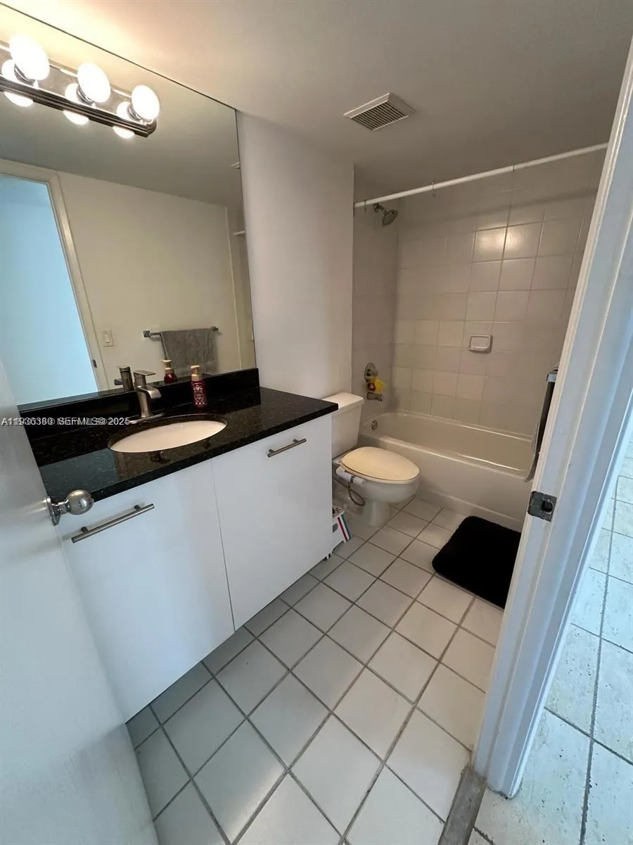 3300 NE 191st St #518 Aventura, FL 33180