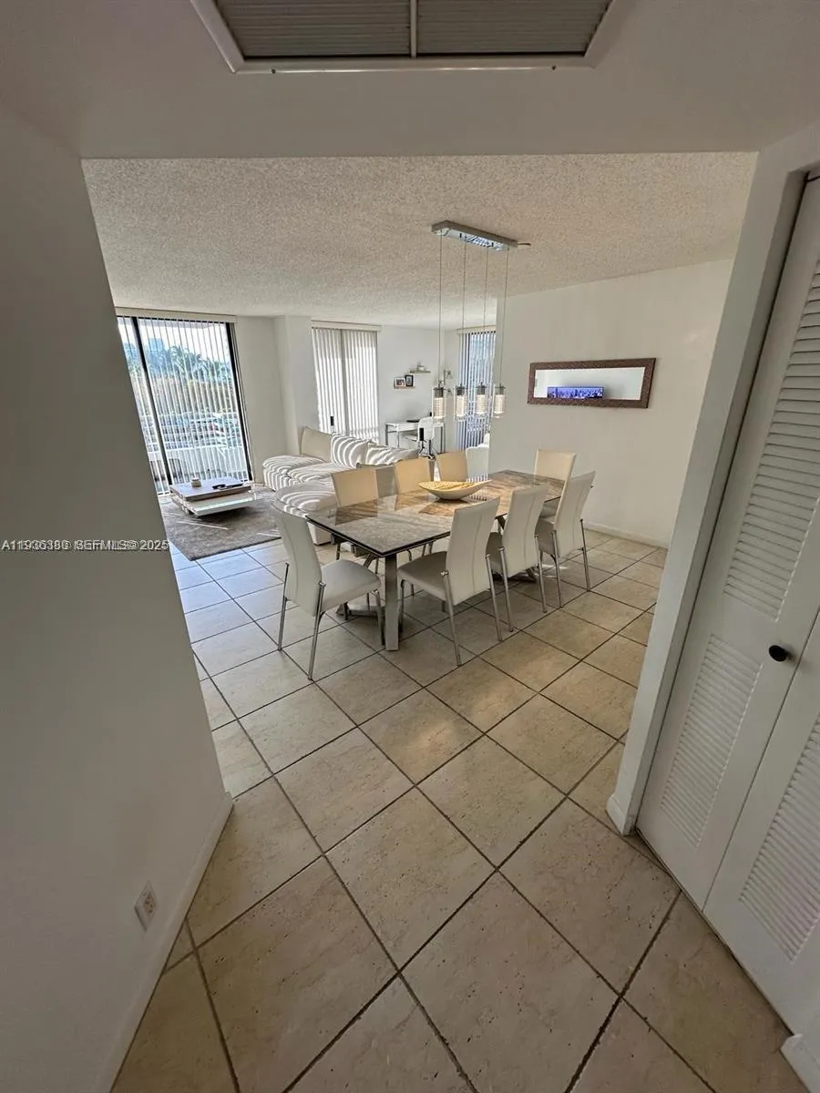 3300 NE 191st St #518 Aventura, FL 33180