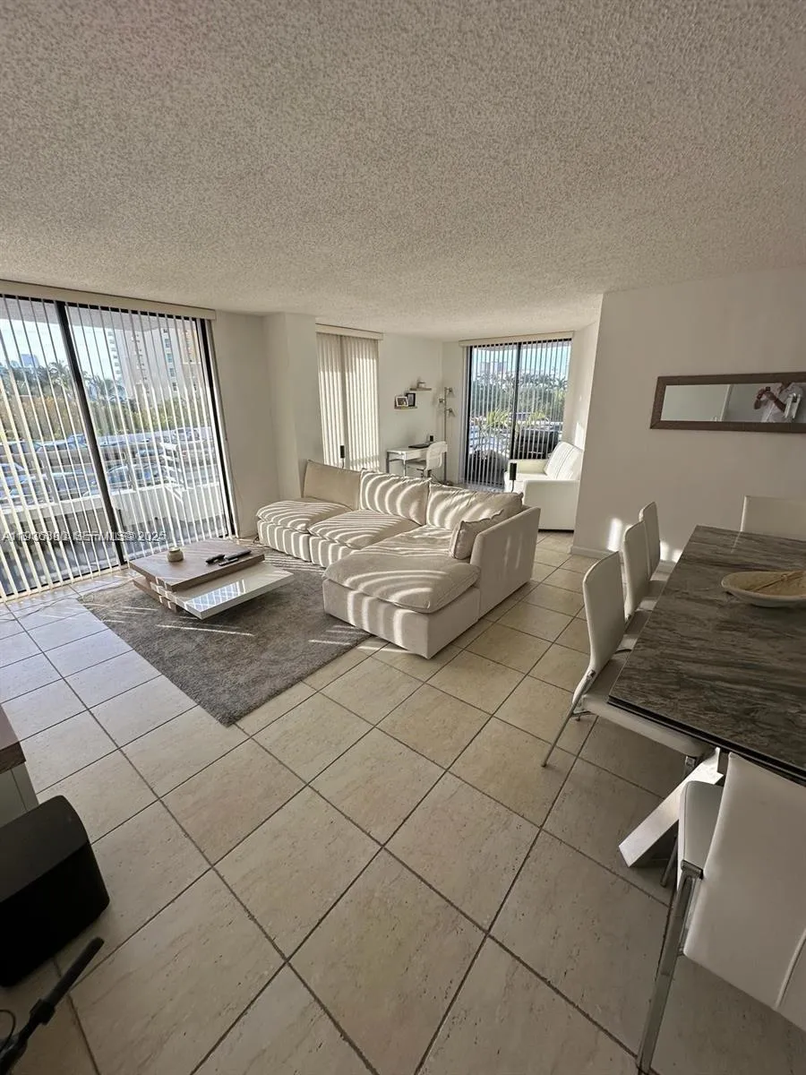 3300 NE 191st St #518 Aventura, FL 33180
