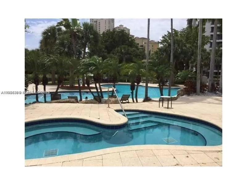 3300 NE 191st St #518 Aventura, FL 33180