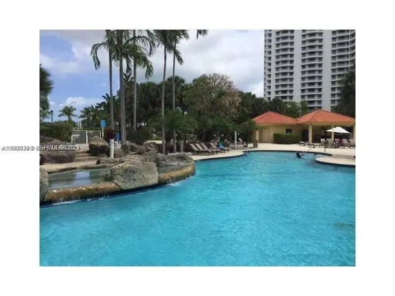 3300 NE 191st St #518 Aventura, FL 33180