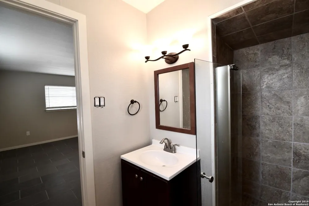 4915 Fridell Street San Antonio, TX 78237