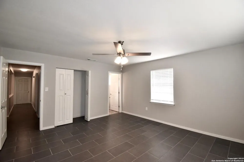4915 Fridell Street San Antonio, TX 78237