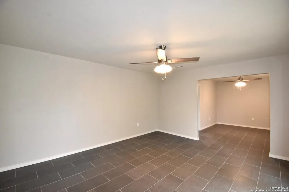 4915 Fridell Street San Antonio, TX 78237
