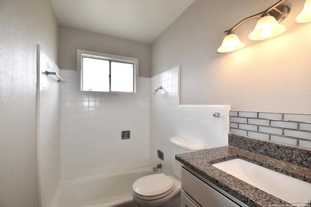 4915 Fridell Street San Antonio, TX 78237