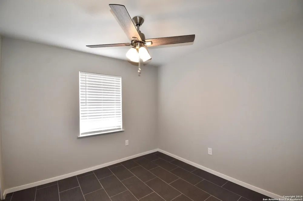 4915 Fridell Street San Antonio, TX 78237